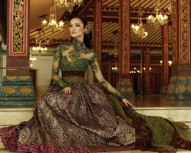 10 Inspirasi Kebaya Wedding Modern yang Elegan dan Trendi