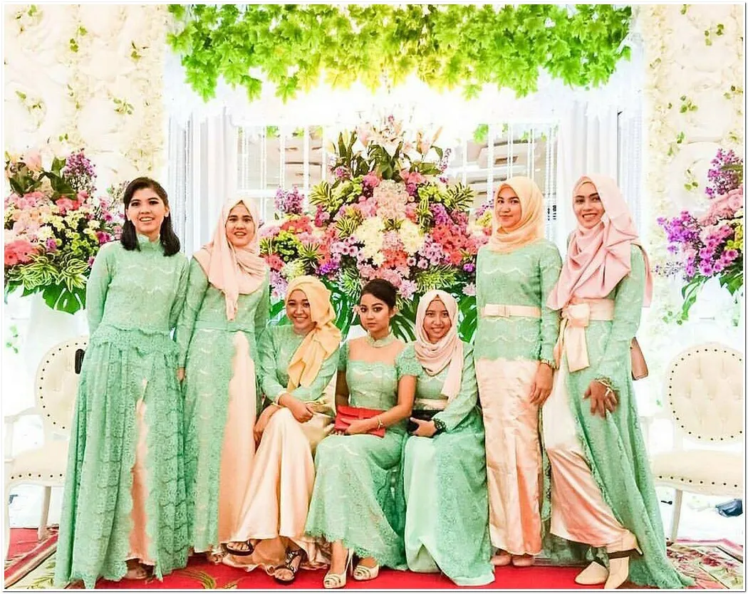 Model Baju Pernikahan Keluarga yang Elegan dan Anggun untuk Tampil Memukau