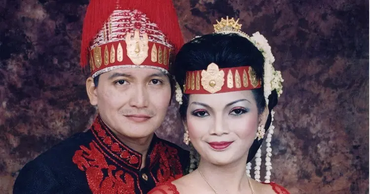 Model Kebaya Adat Batak: Indahnya Kain Tradisional untuk Acara Spesial