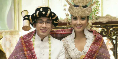 5 Model Kebaya Pengantin Batak Karo yang Mempesona dan Anggun