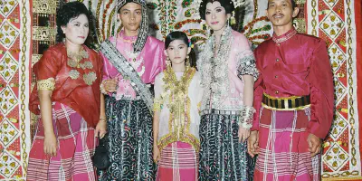 Pakaian Adat Pengantin Bugis: Tradisi yang Melekat pada Budaya Indonesia