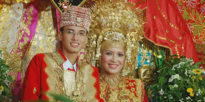Pakaian Pengantin Adat Minang: Tradisi dan Makna di Baliknya