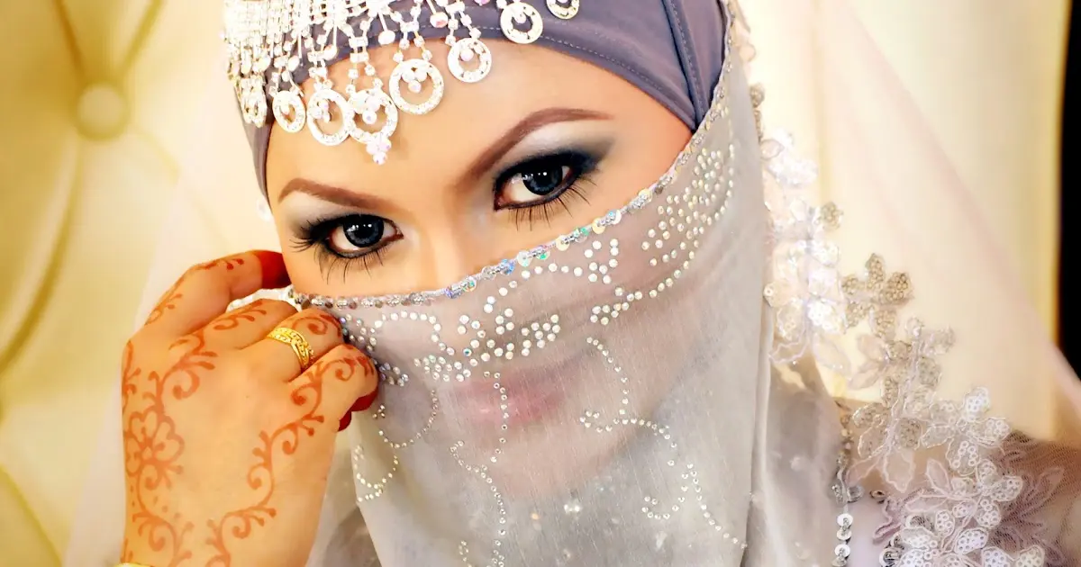 Pakaian Pengantin Arab: Meriah dan Mewah di Hari Bahagia