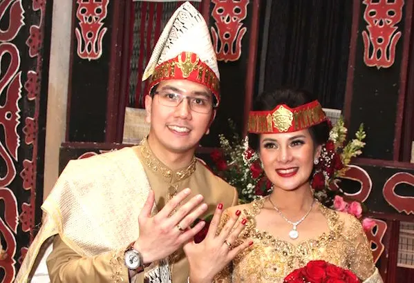 5 Ide Model Pakaian Pengantin Batak Tradisional yang Elegan dan Unik