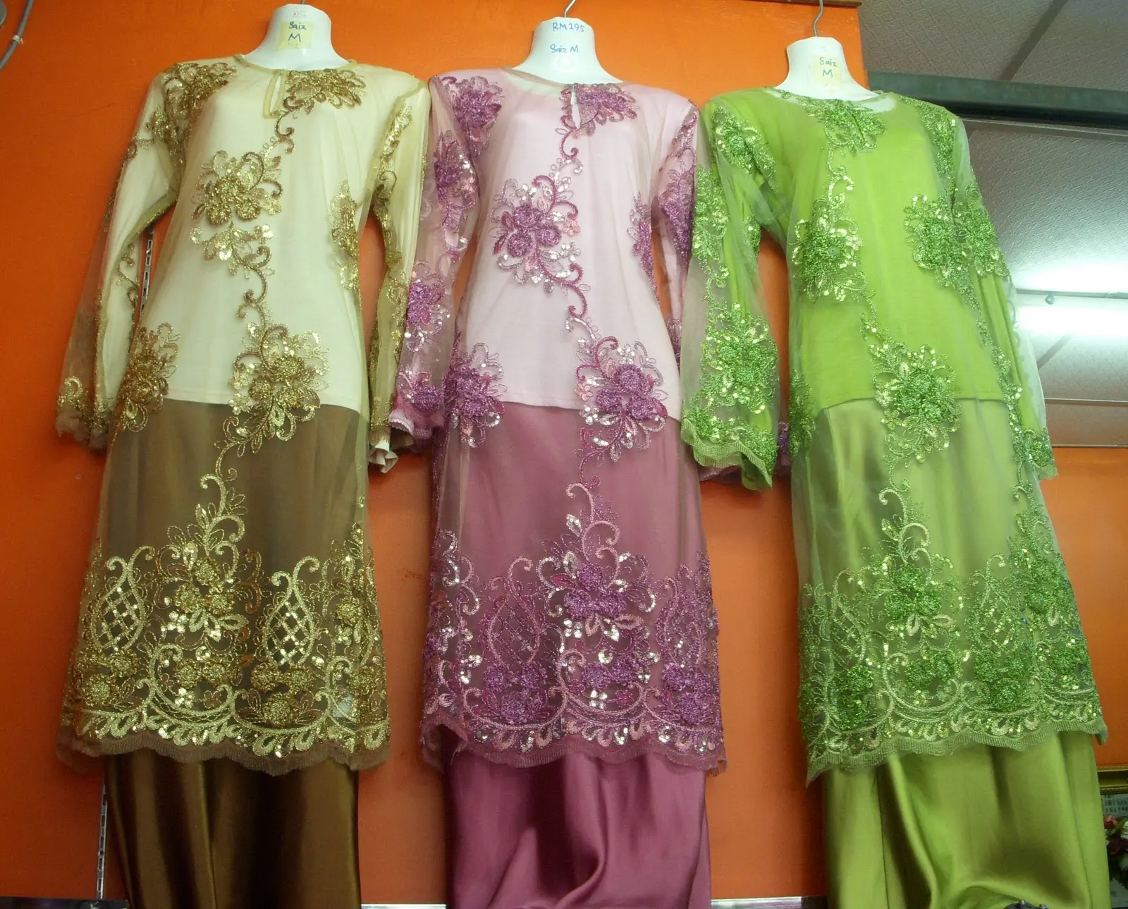 Pakaian Pengantin Islami: Padukan Tradisi dan Modernitas