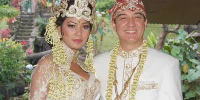 Inilah 10 Pakaian Pengantin Pria Adat Sunda yang Sangat Elegan