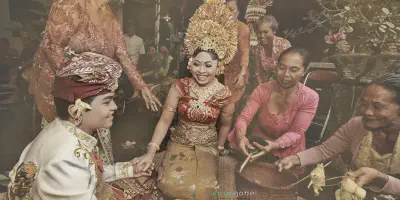 Pakaian Pernikahan Bali: Gaya yang Elegan, Unik dan Tradisional
