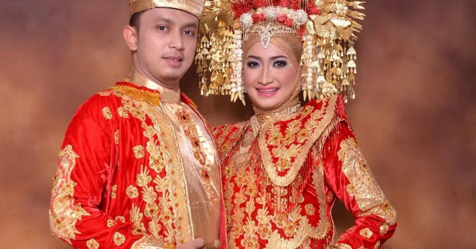 5 Tradisi Unik dan Menarik Pada Acara Pengantin Adat Minang