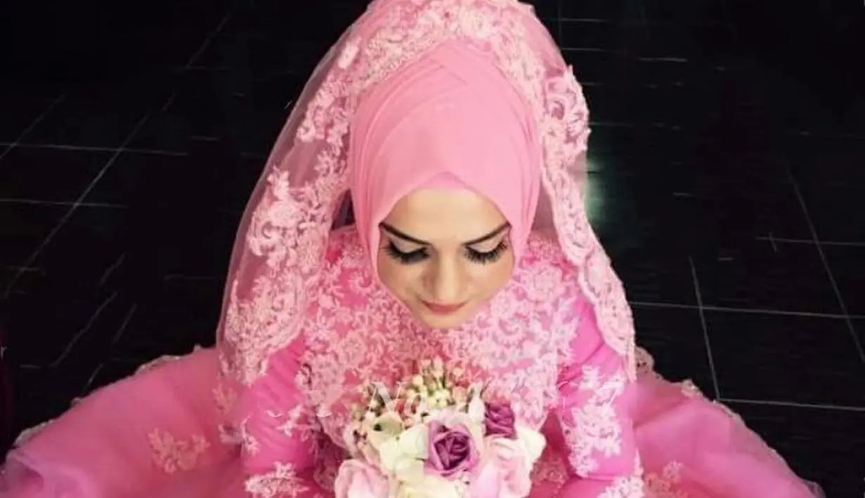 7 Gaya Pengantin Berhijab yang Elegan dan Cantik