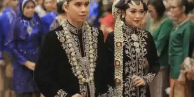 Inilah Pengantin Betawi Hijab Modern yang Bakal Membuatmu Tergila-Gila