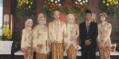 Cantik dan Elegan, Ini 10 Ide Seragam Pengiring Pengantin untuk Pernikahanmu