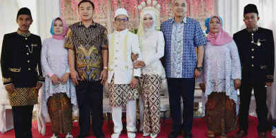 Seragam Terima Tamu Pengantin: Menjadi Tuan Rumah yang Elegan dan Berkarakter