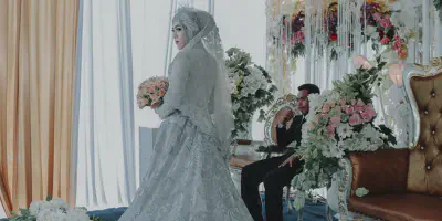 Pernikahan Adat Jawa dengan Hijab: Tradisi yang Indah dan Tidak Pernah Ketinggalan Zaman